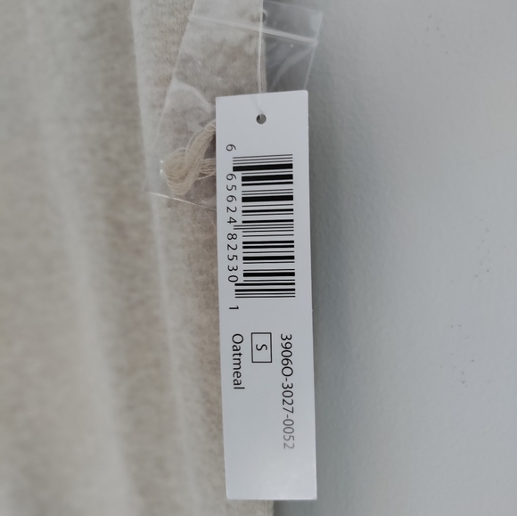 NWT Tribal oatmeal sleeveless sweater. Great Tribal quality. - Picture 6 of 6